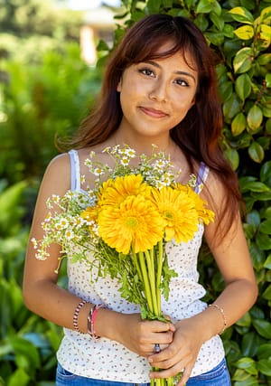 Yaretzi Pineda - WORDS I CAN’T FORGET