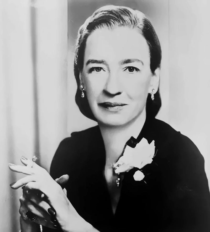 Grace Hopper - The Woman Who Taught Computers to Speak Our Language